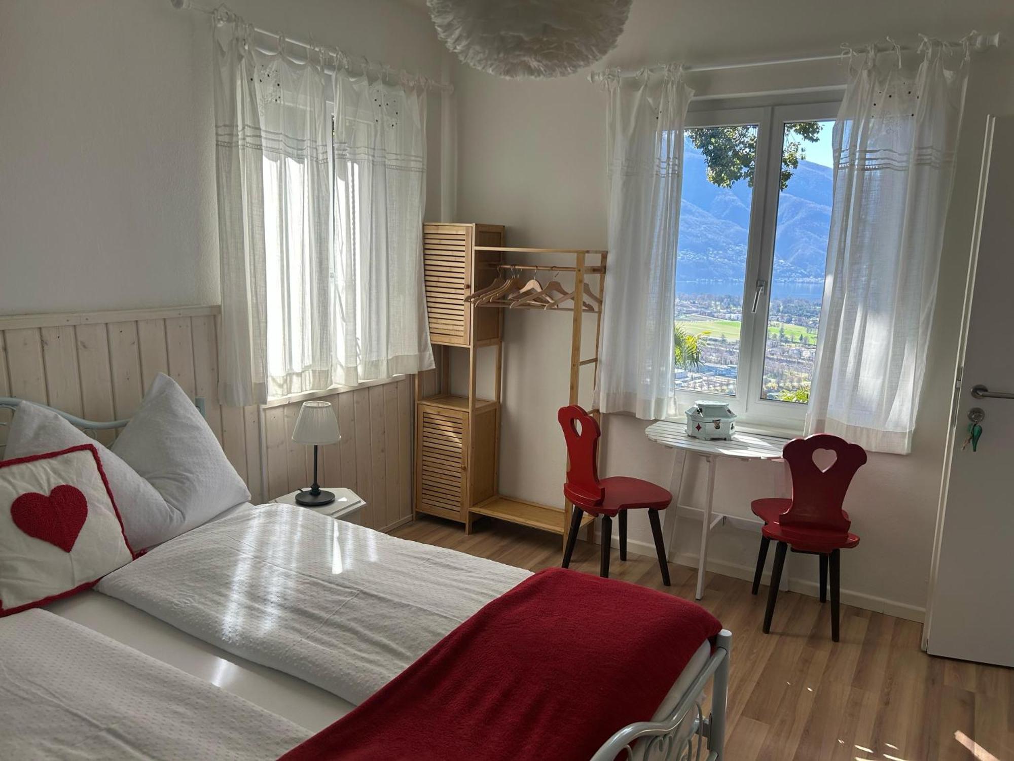 Pensione Olanda Locarno Bagian luar foto